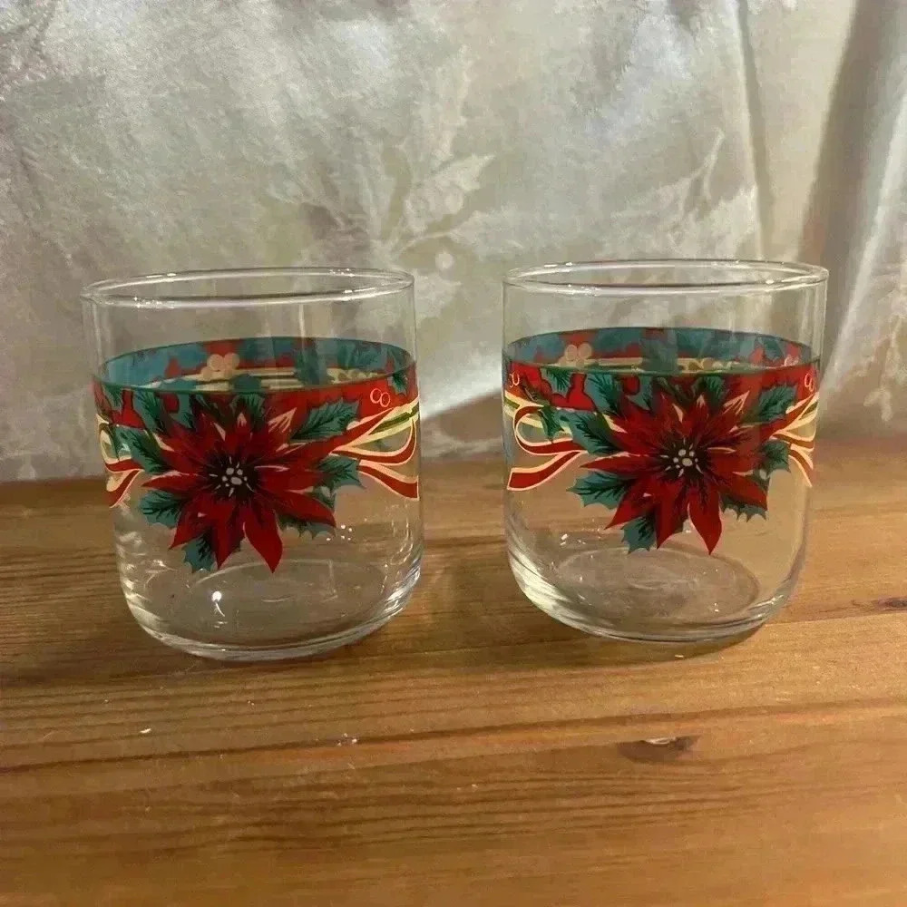 Set of 2 Vintage Libbey Holiday Glasses